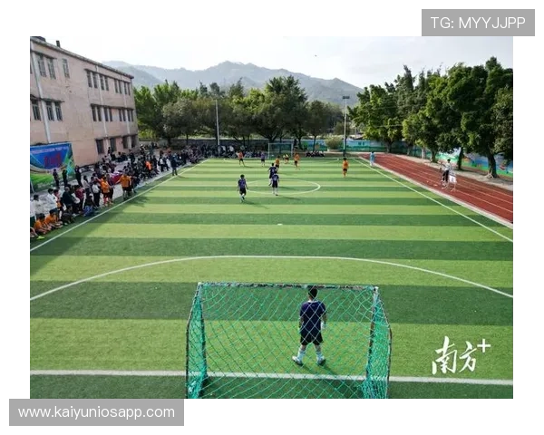 开云真人足球直播平台提供专业赛事解说与高清画质,满足足球迷的多样观看需求